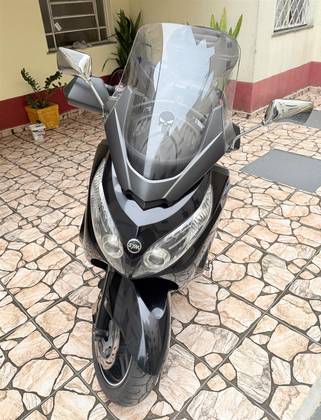 DAFRA MAXSYM 400i 